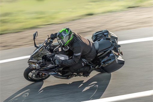 2027 Kawasaki NINJA 1100SX