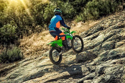2026 Kawasaki KLX® 140R F image 7