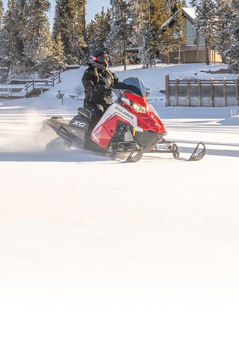 2027 Polaris SNO-27 850 INDY XC 137 RED — photo 2