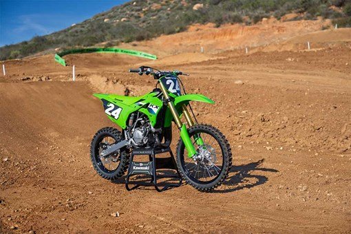 2027 Kawasaki KX 85 L GREEN — photo 3